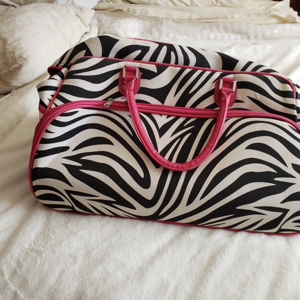 Suitcase - Picture 4 of 4